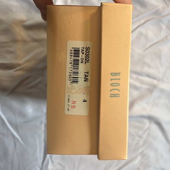 Bloch tan tap shoes size 4 kids - Picture 8 of 15